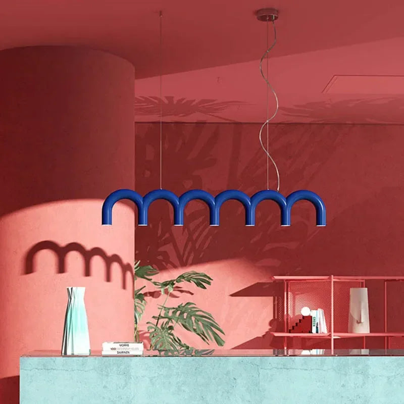 Product photo of the arched pendant light.