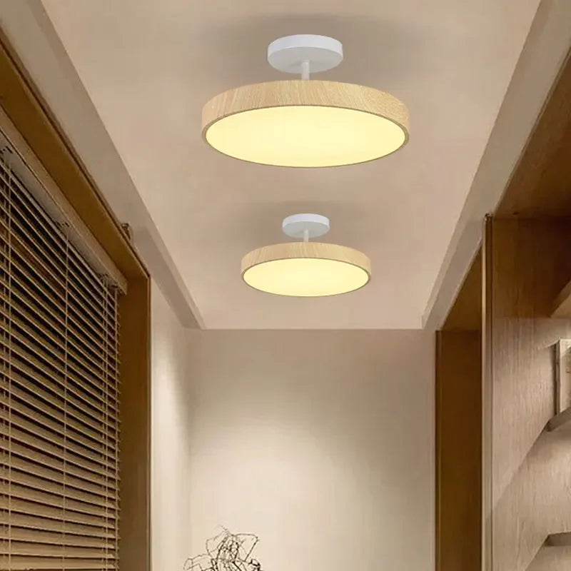 Round Ceiling Light with Wood-Effect Finish and Warm White Light